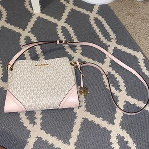 Michael Kors cross body Nicole purse